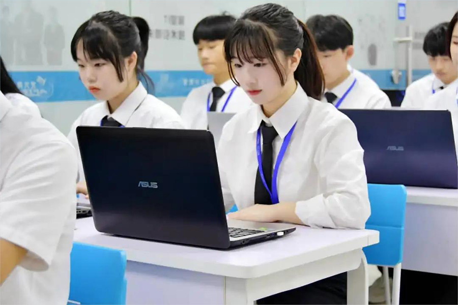學(xué)習(xí)計(jì)算機(jī)技術(shù)